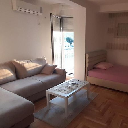 Apartment Luka Ποντγορίτσα Εξωτερικό φωτογραφία
