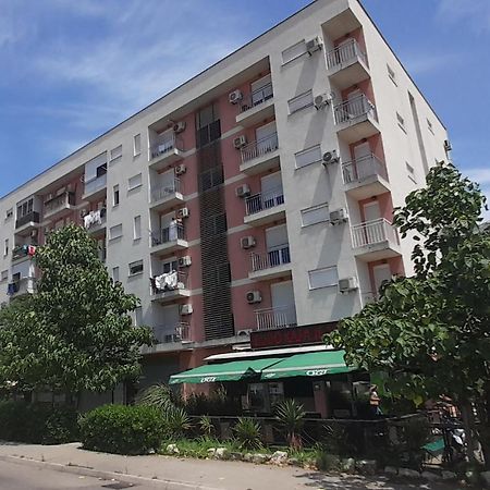 Apartment Luka Ποντγορίτσα Εξωτερικό φωτογραφία